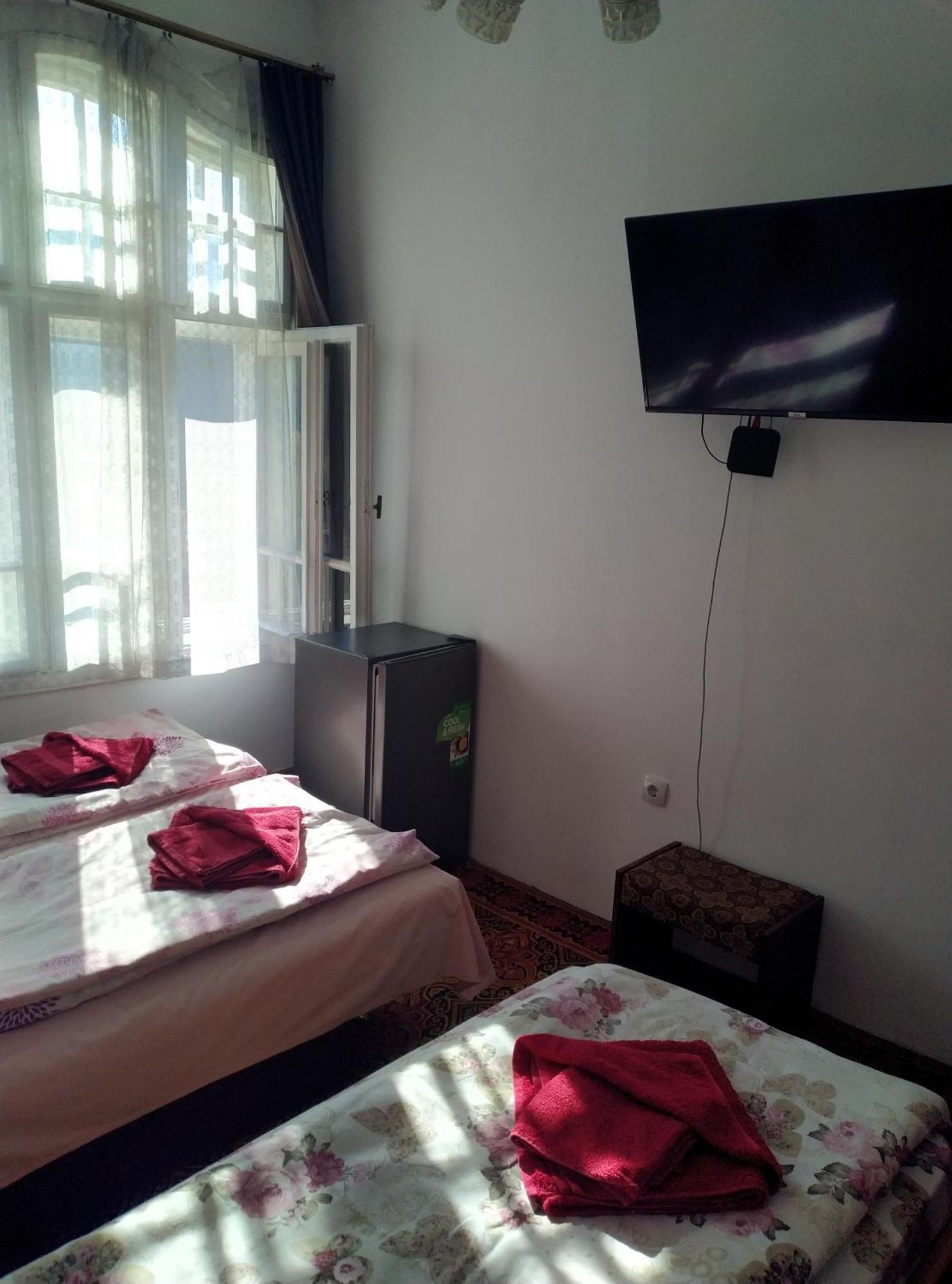 Mercury Guest House Veliko Tŭrnovo Exterior photo