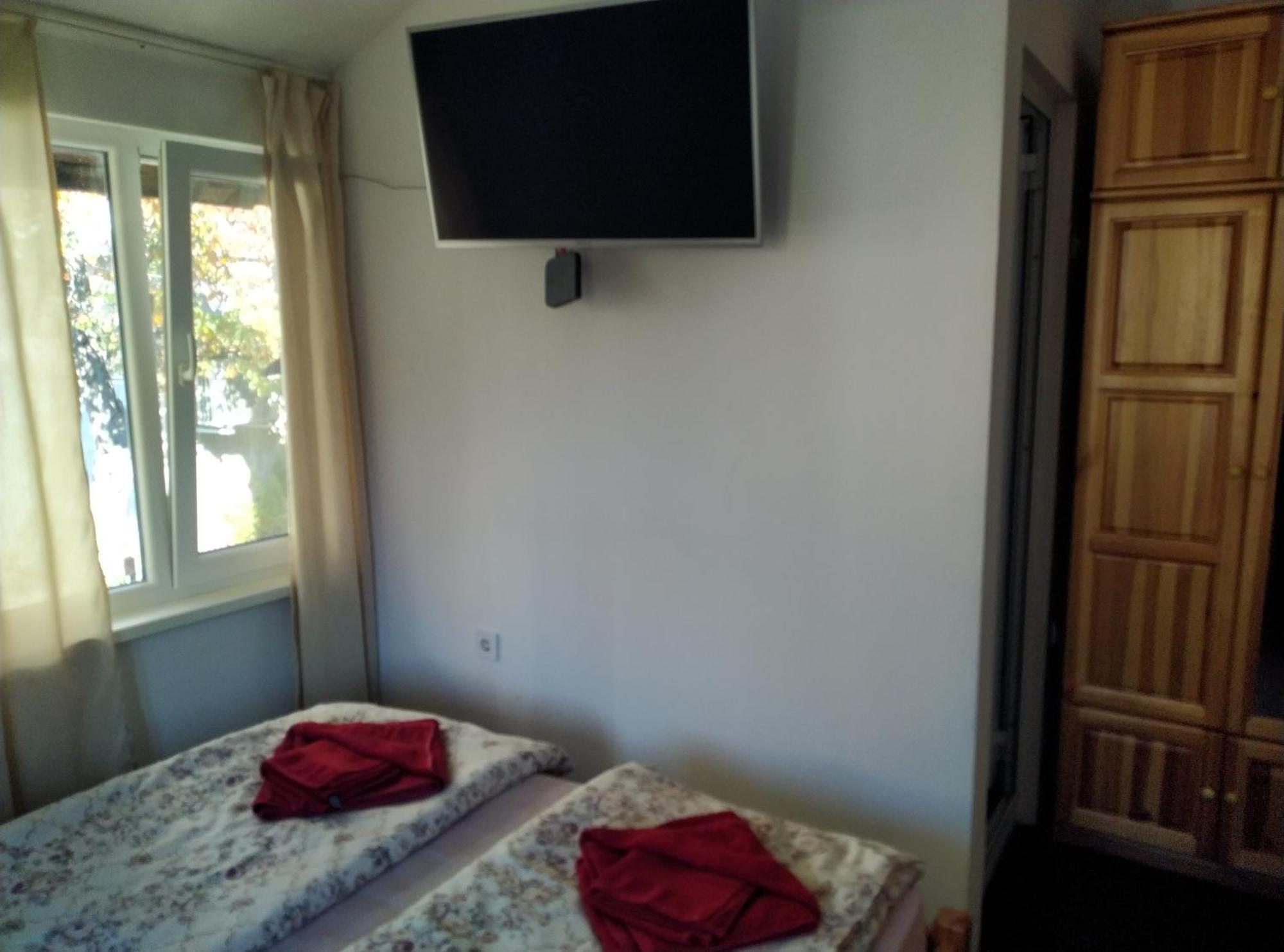 Mercury Guest House Veliko Tŭrnovo Exterior photo