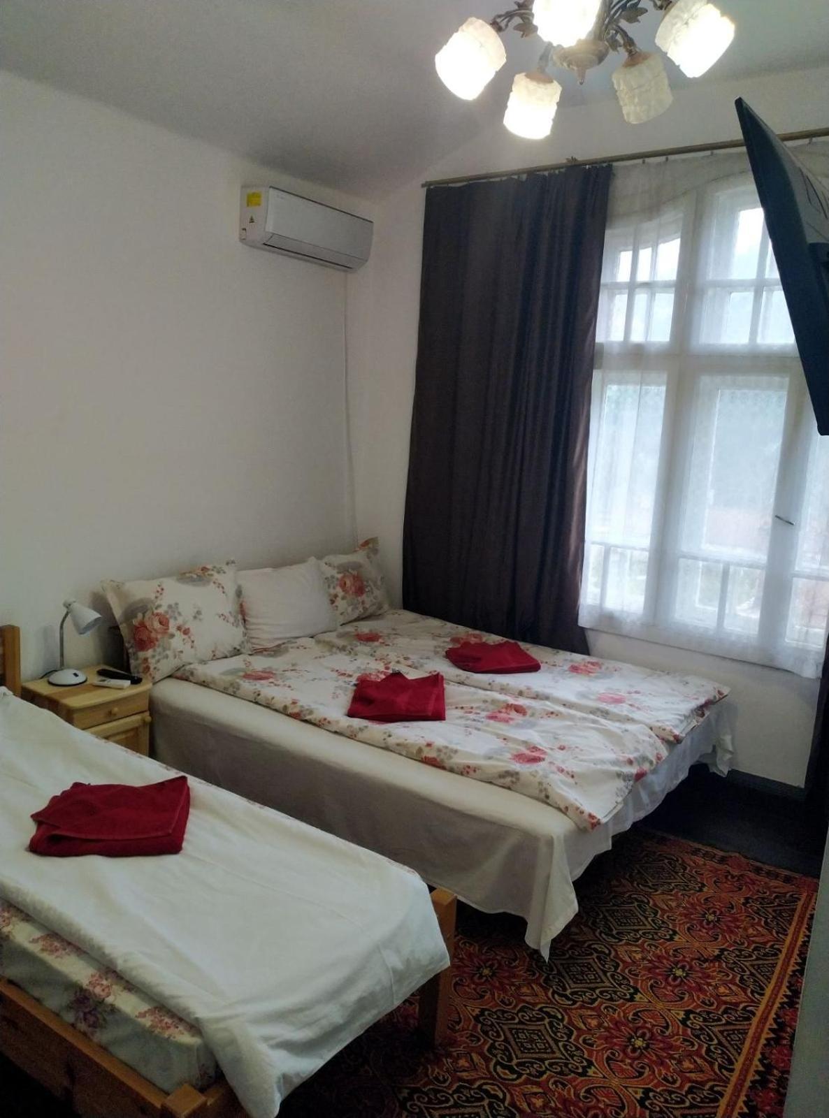 Mercury Guest House Veliko Tŭrnovo Exterior photo