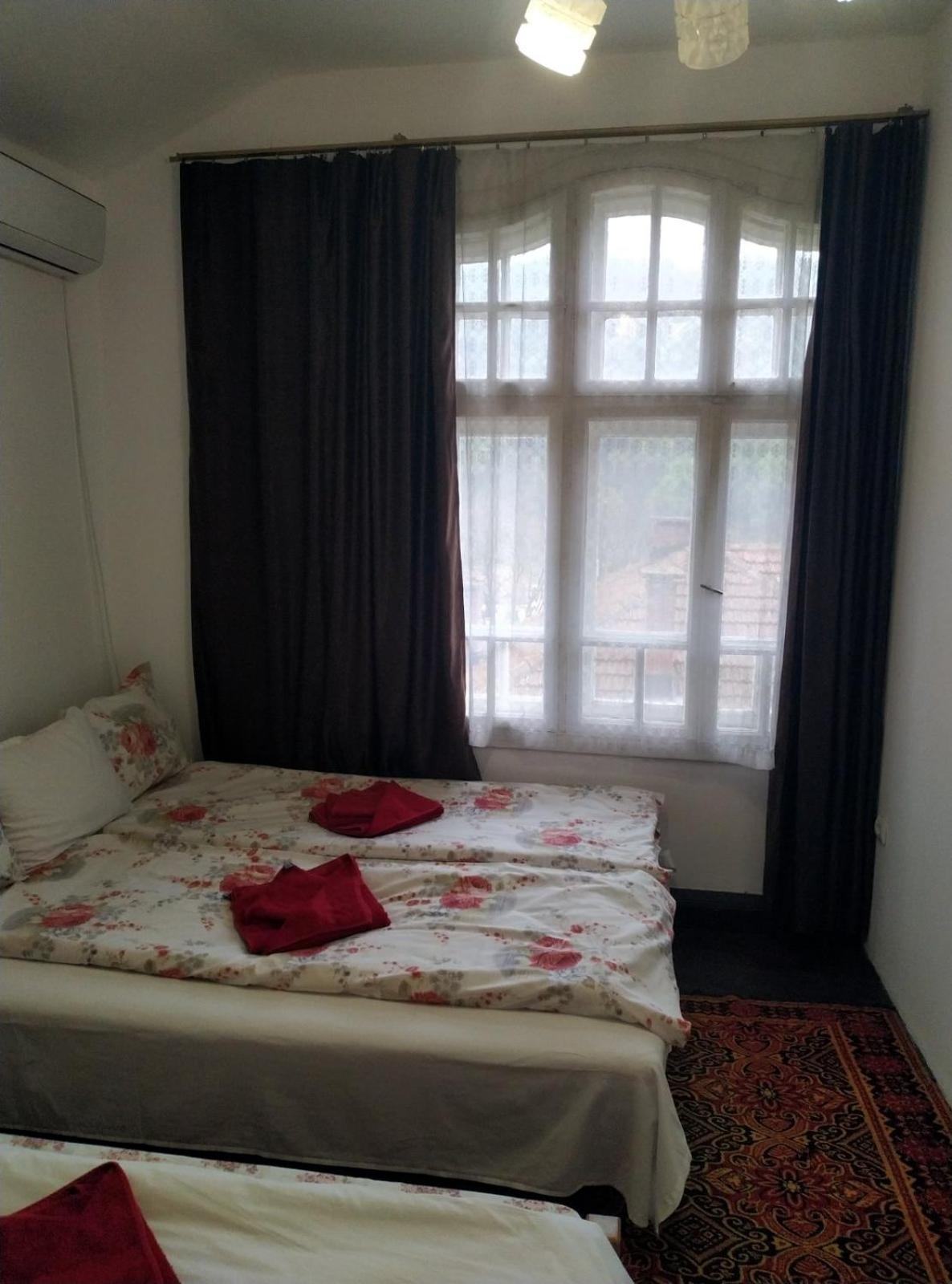Mercury Guest House Veliko Tŭrnovo Exterior photo